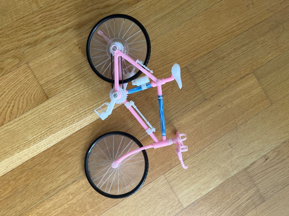 barbie mit fahrrad