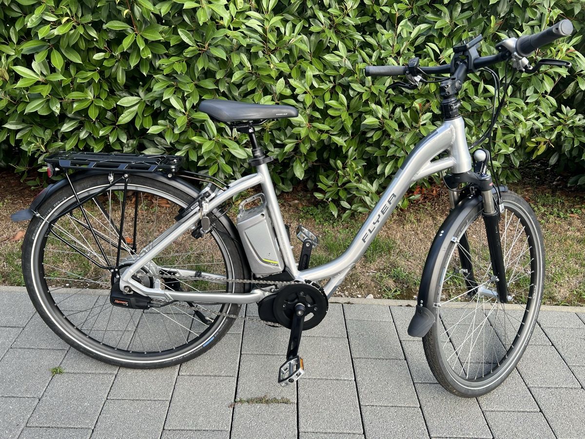 Flyer Vélos: Flyer e-Bike – D'occasion à Derendingen par AABB 4
