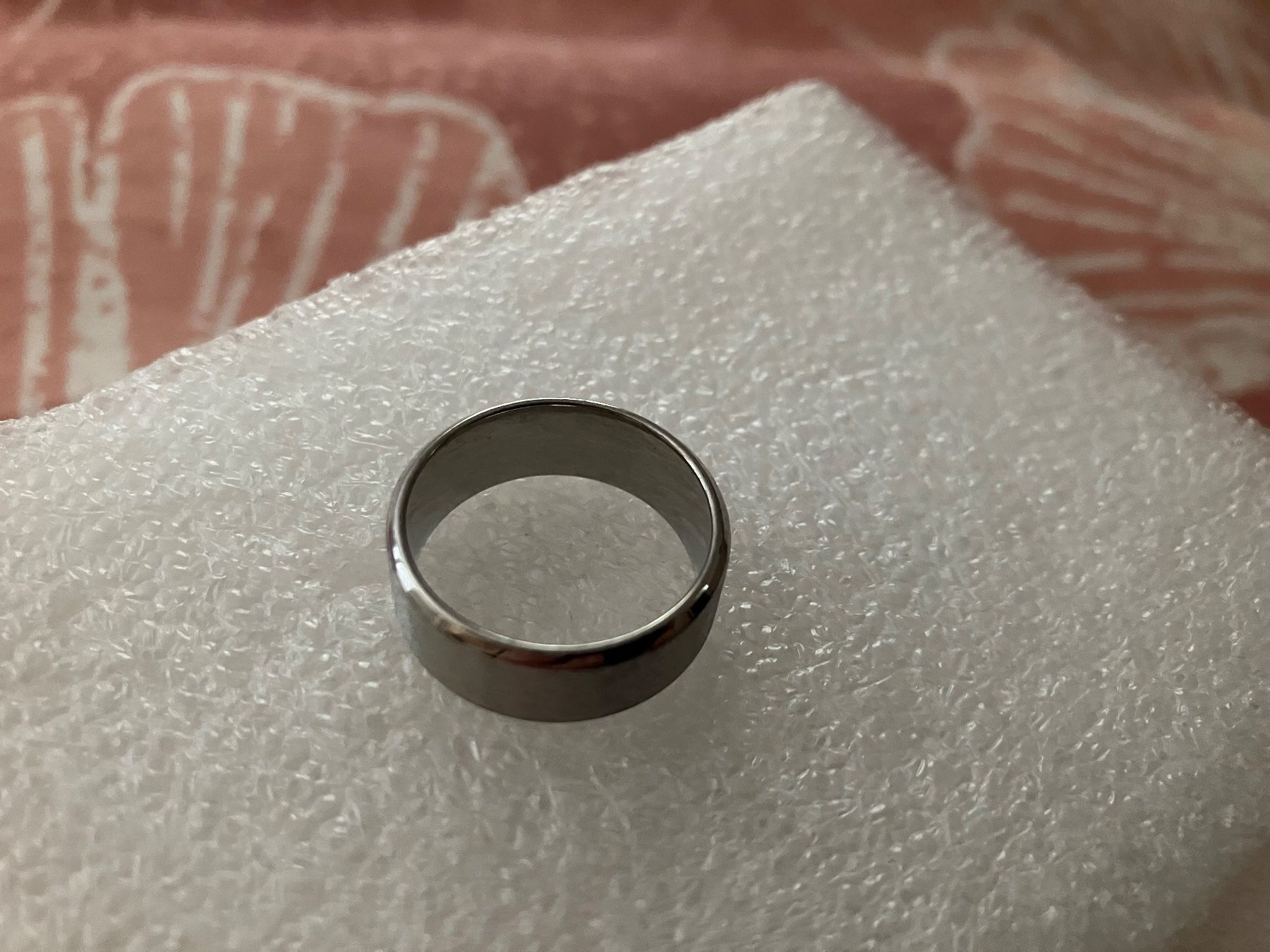 Anelli: Edelstahl Ring 201, klassisch elegant, silberfarben, neu – Nuovo (secondo la descrizione) da Affoltern am Albis venduto da Dlotti