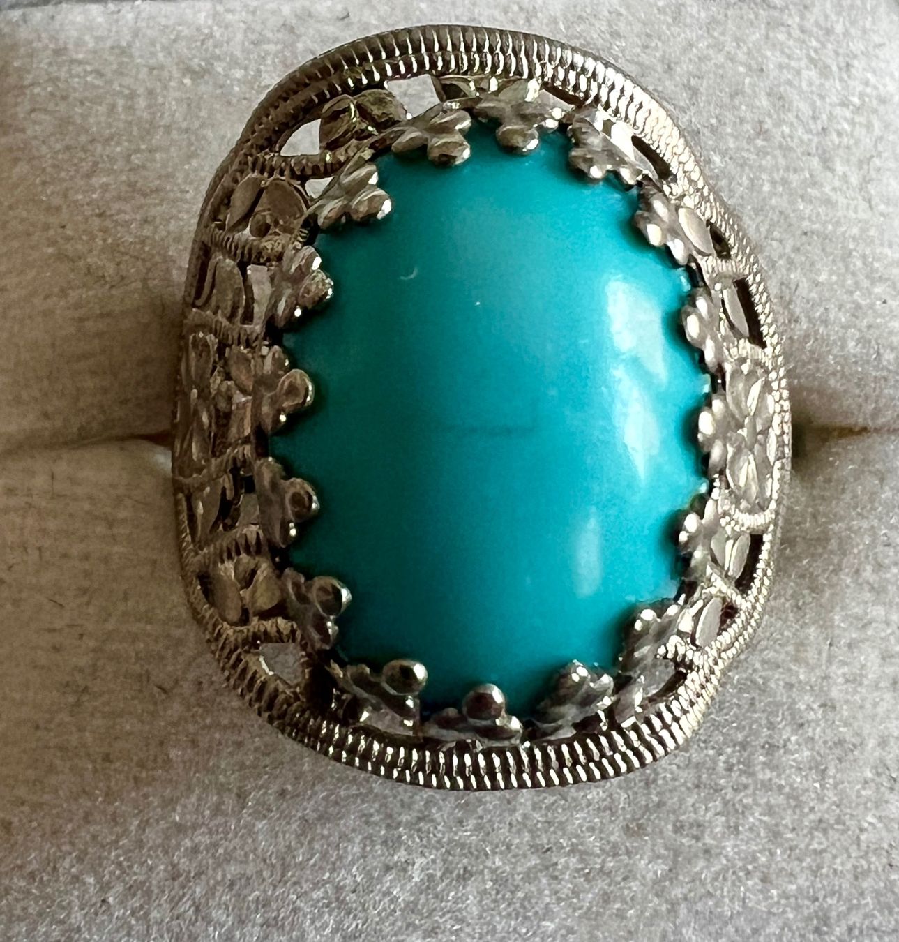 Anelli: Filigranring mit türkisfarbenem Cabochon – Usato da Chur venduto da Penting1935 2