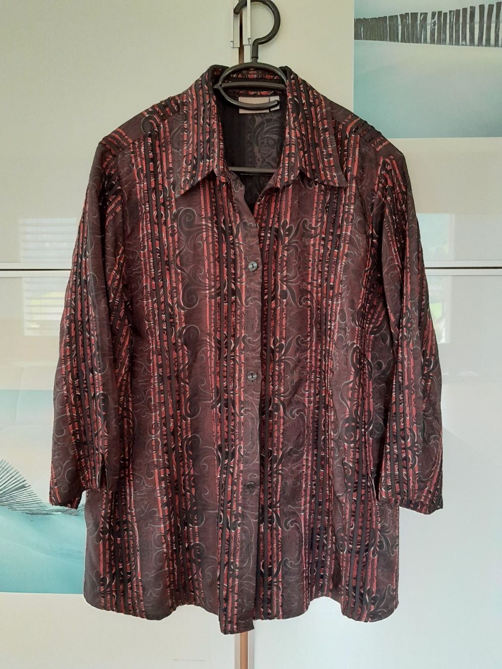 Camicette: Chemise 44 comme neuve – Usato da Charmey (Gruyère) venduto da Laulau.sansan