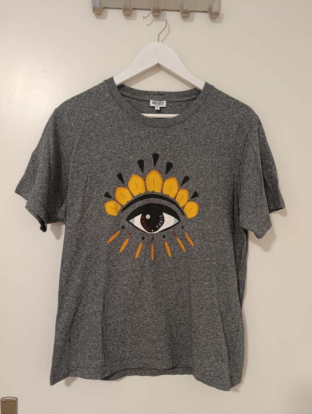 Kenzo T-shirt: KENZO Tshirt – Usato da Meilen venduto da SME_Aoi
