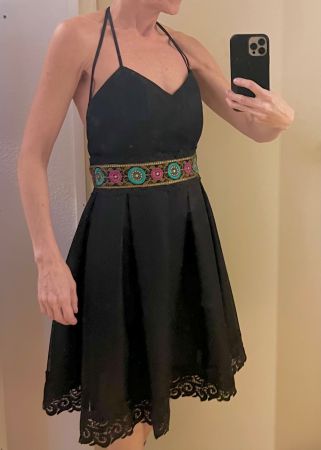 Festkleid Gr. M von Valerie Derbais - NEU (NP 123,90 Euro)