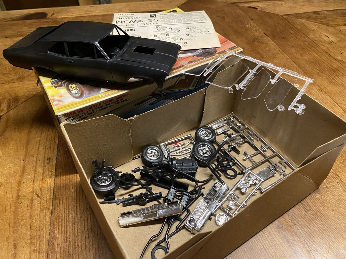 AMT/ERTL Modellini d'auto: Chevy Nova SS Pro Stocker 1/25 amt – Nuovo (secondo la descrizione) da Sutz venduto da Cash900 2