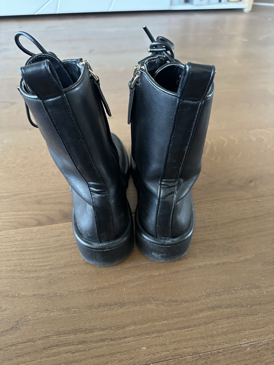 Zara Scarpe da donna: Stiefel von Zara – Usato da Wollerau venduto da sesi2204 1