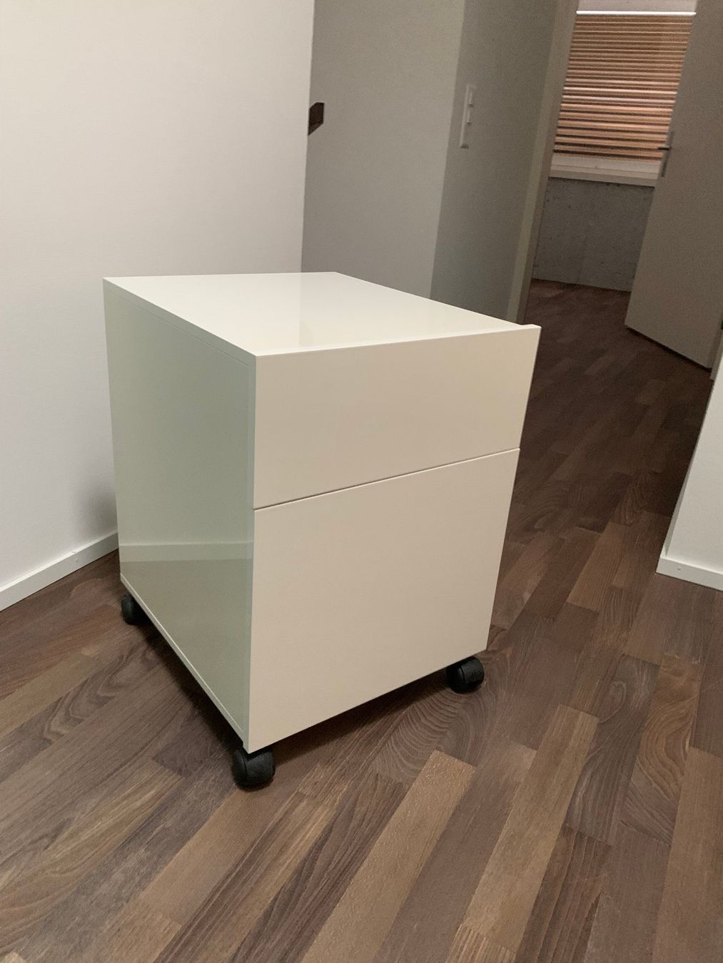Banconi: Designer Korpus / Rollboy - Ablageschrank 2 Schubladen – Usato da Lüchingen venduto da LIDB