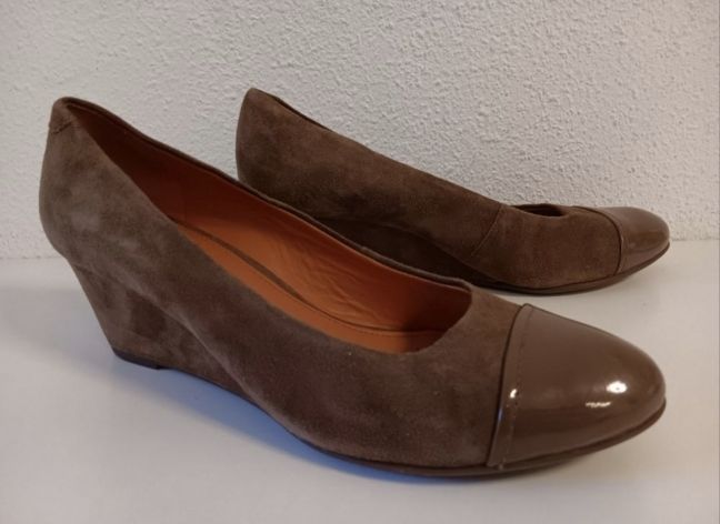 Geox Scarpe da donna: Elegant Wedge Pumps, Geox, Size 39 – Nuovo (secondo la descrizione) da Zürich venduto da alu_dzr7 1