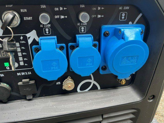 Generatori di corrente: Feeser Inverter Stromerzeuger 7 kW, 30,4 A – Usato da Schöftland venduto da Jael4 3
