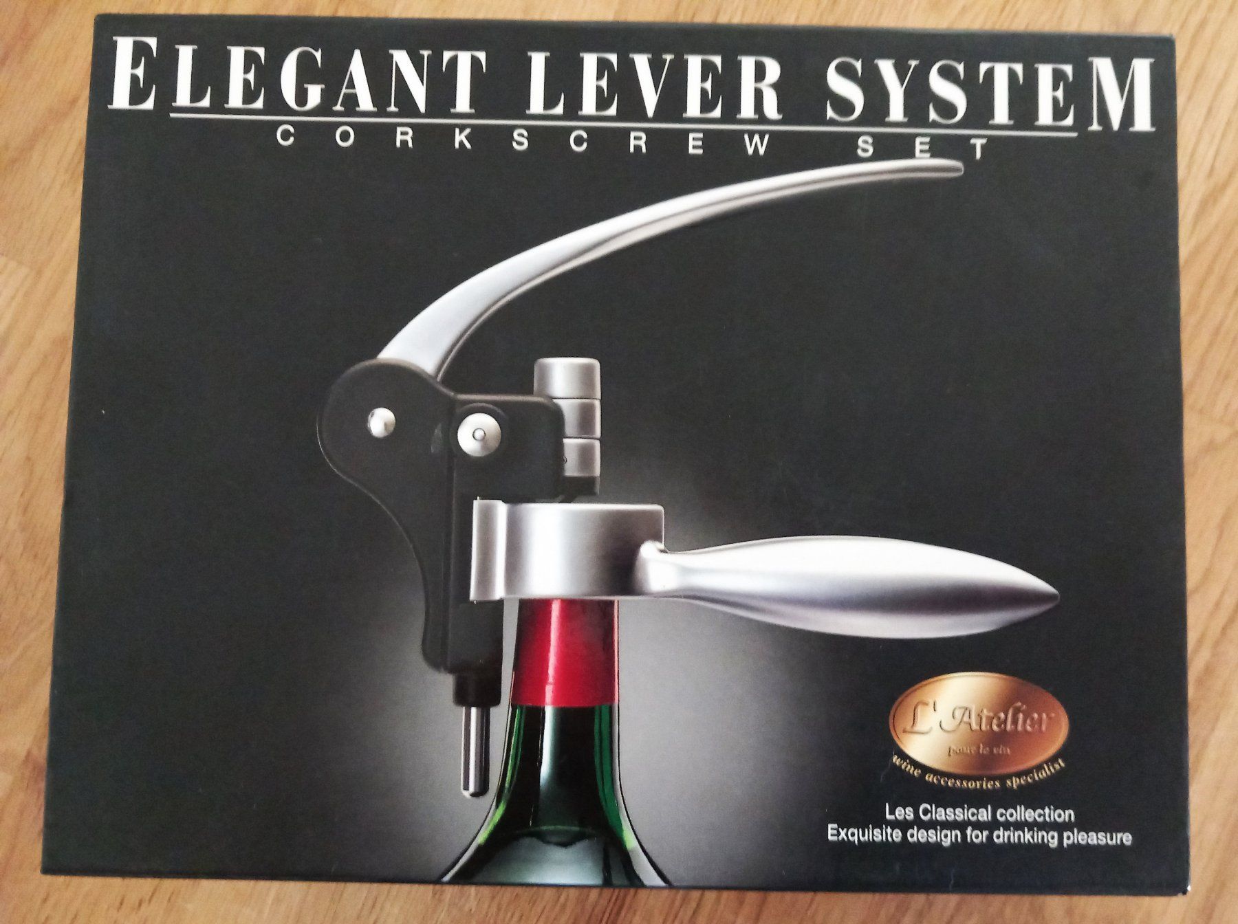 Tire-bouchons & Bouchons: Korkenzieher mit Halterung Elegant Lever System CorkscrewSet – Neuf avec emballage d'origine à Thörigen par Beni511