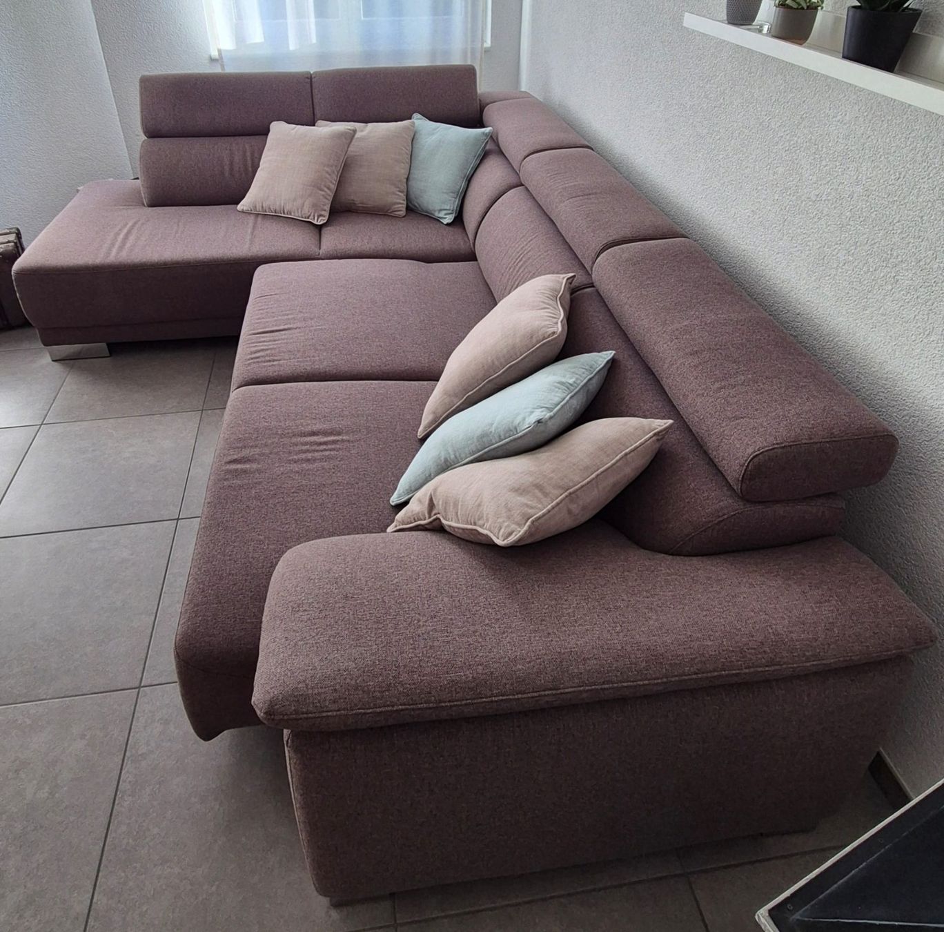 Divani: Ecksofa, Stoff Farbe braun-grau (Mokka) – Usato da Bonstetten venduto da Goldkaefer 2