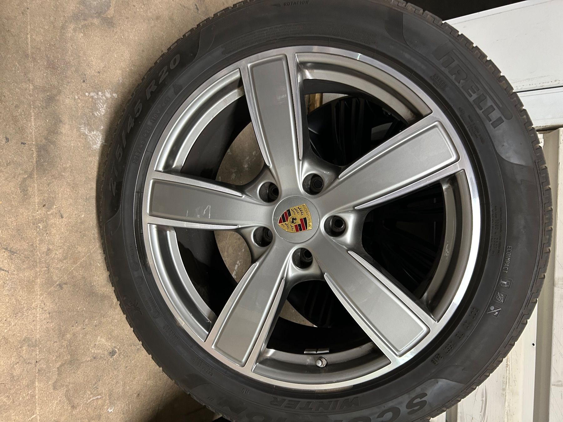 Porsche Pneumatici & Ruote complete: Porsche Cayenne Alufelgen – Usato da freienbach venduto da gatuzo 5