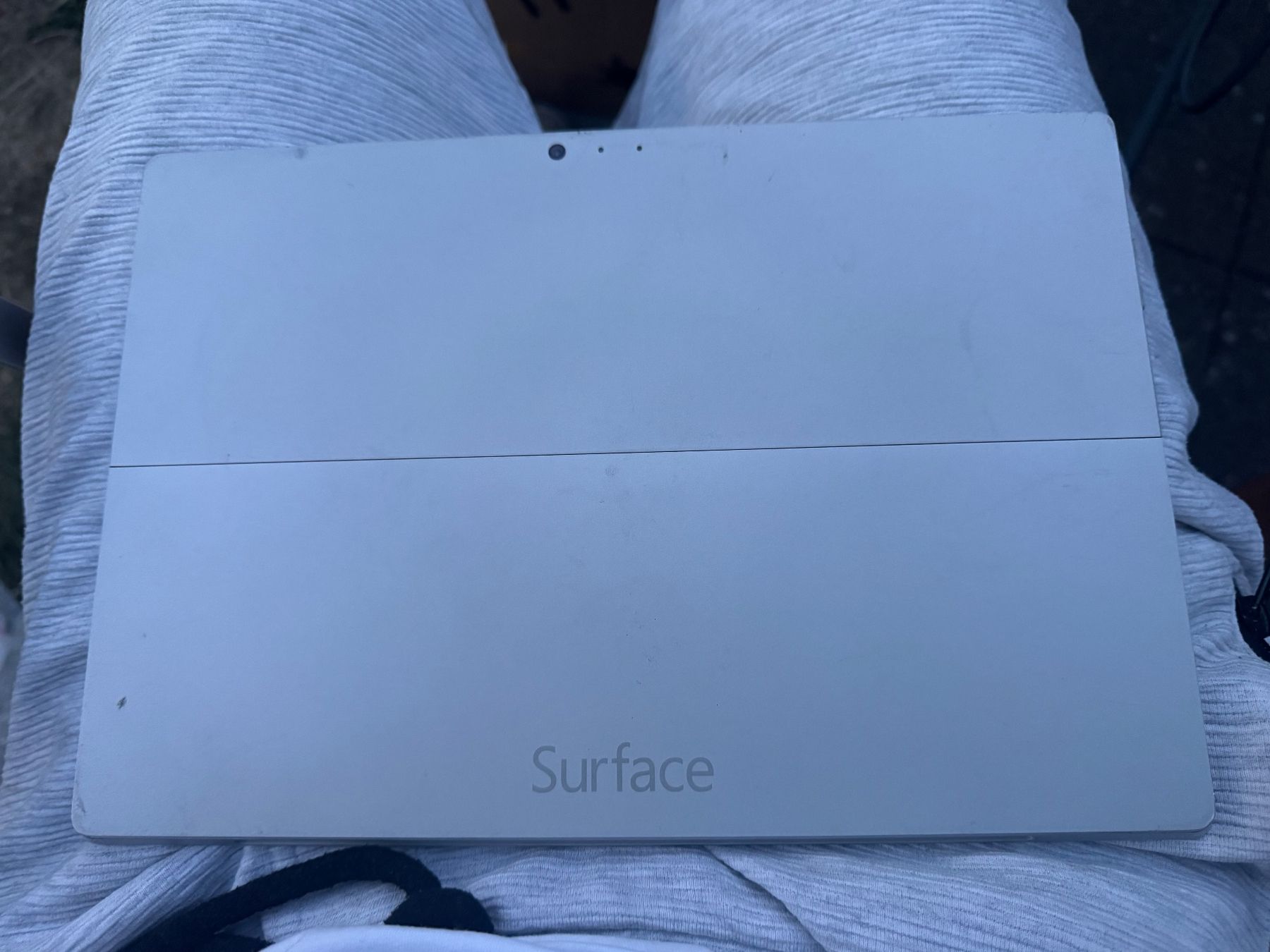 Microsoft Tablet PC: Surface Pro 3 - 128gb gebraucht Display Top – Difettoso da Olten venduto da HoYa01 1