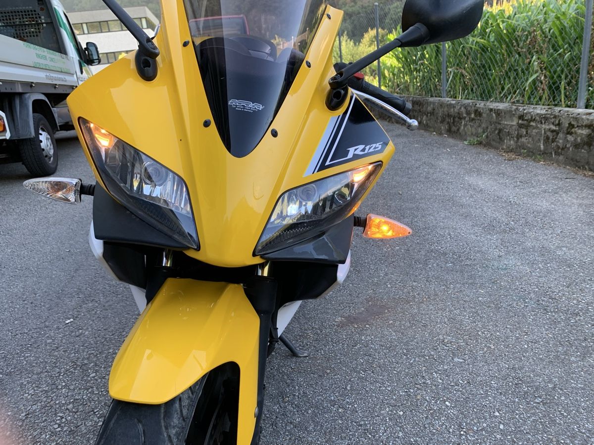 Yamaha Route: Yamaha yzf 125 – D'occasion à Lugano par Kawasaki.z1000 8