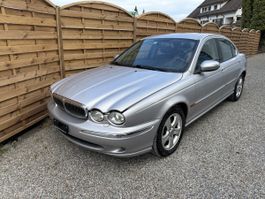 Jaguar X -Type 