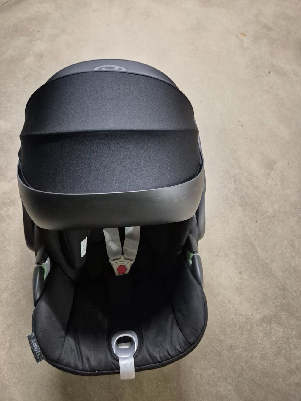 Cybex Seggiolini per auto: Cybex cloud T i-size sepia black und Base T – Usato da Zumikon venduto da Nicci6 2