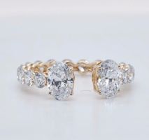 14kt yellow gold ring with 2.92 ct diamonds
