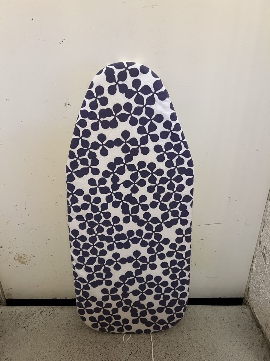 Assi da stiro: Bügelbrett mit Bezug 77x31cm – Usato da Zürich venduto da Alexandra2206