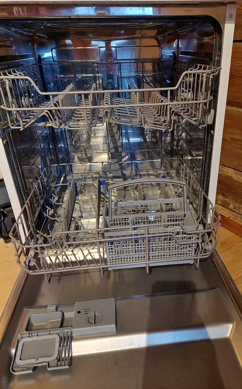 Machines à laver la vaisselle: freistehender geschirrspühler – D'occasion à Eggersriet par sut_sq8c 1