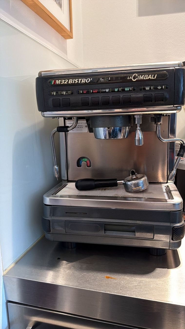 Cimbali Kaffeemaschinen & Espressomaschinen: La Cimbali M32 Bistro Espressomaschine – Gebraucht aus Basel von SAF 3