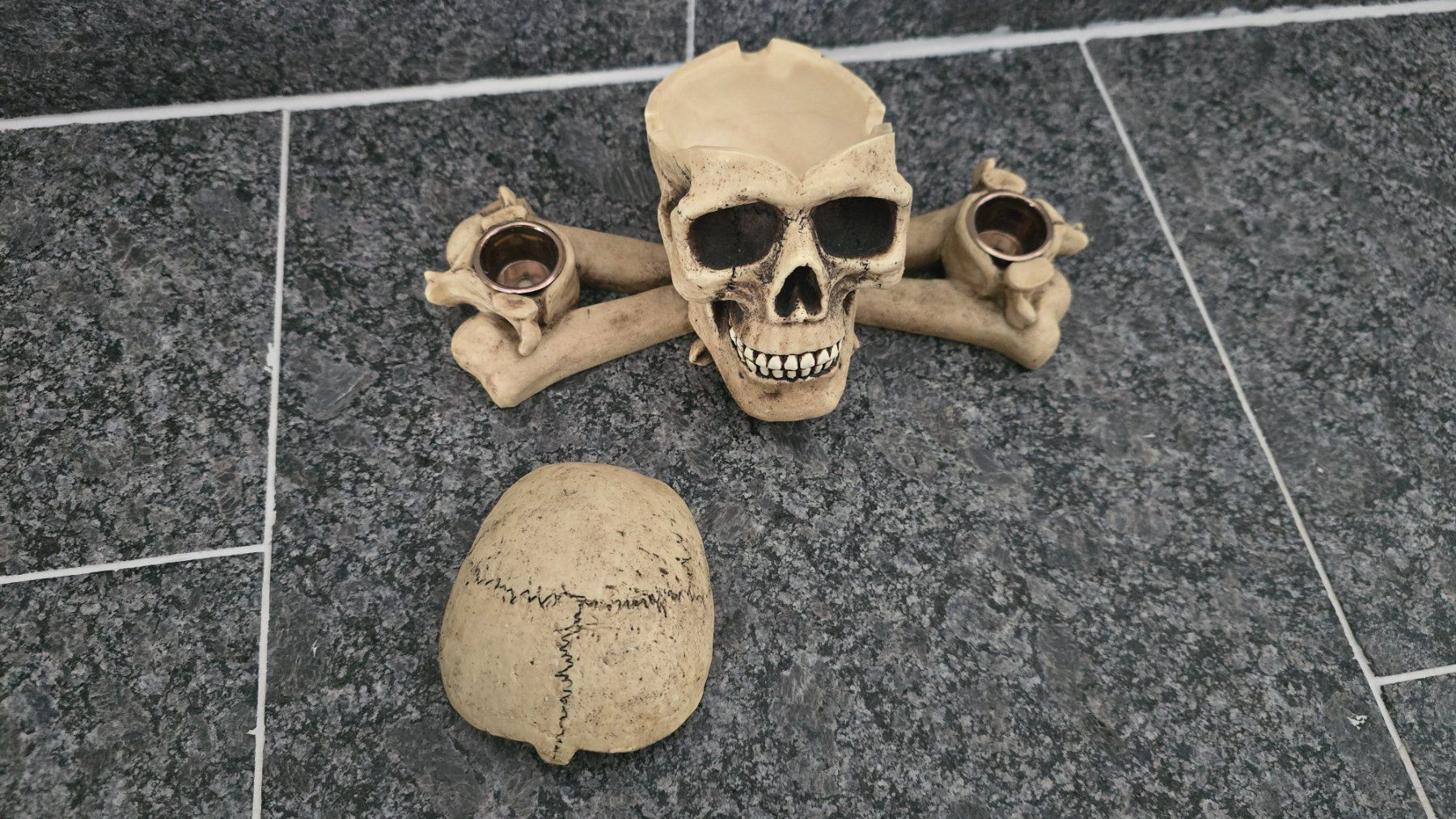 Portacandele: Totenkopf Kerzenhalter 💀 – Usato da Opfikon venduto da rockqueen666 1