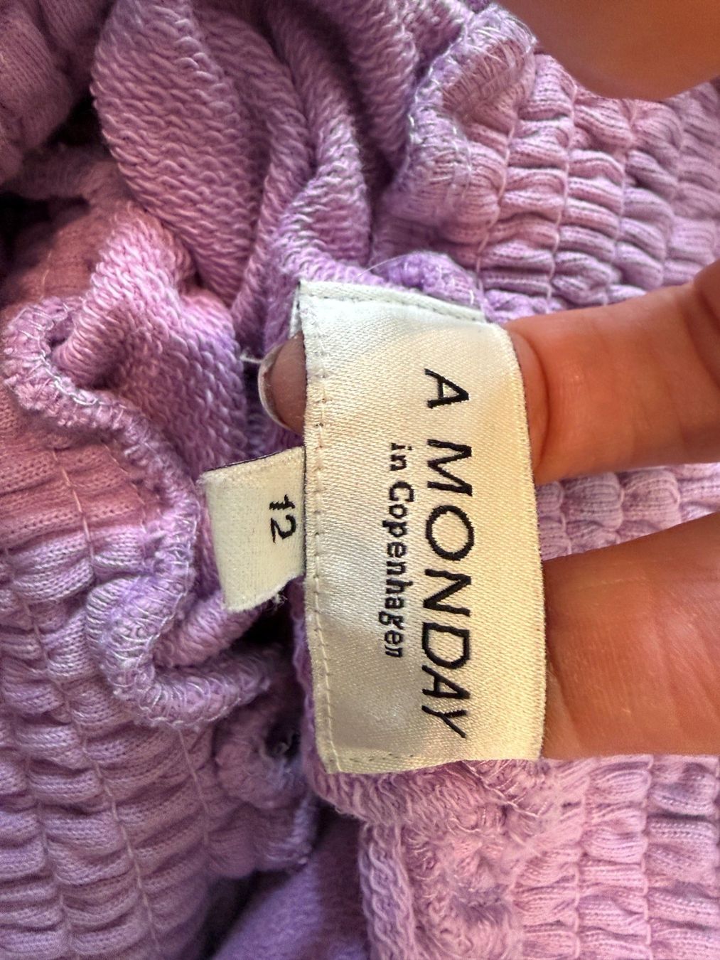 Pantaloni: Monday Copenhagen Shorts Gr. 12 – Usato da Schlierbach venduto da gnatcatcher 2