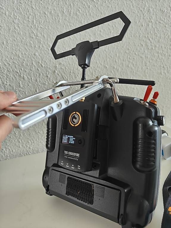 RC Modellbau: TBS Crossfire TX 2W Bluetooth + Antenne Diamond FPV – Gebraucht aus Neuchâtel von fif_md7s 4