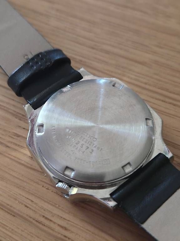 Seiko Uhren: Seiko 5 Automatic 7009 5200 Vintage Cadran Noir – Gebraucht aus Genève von kev_d8z5 4