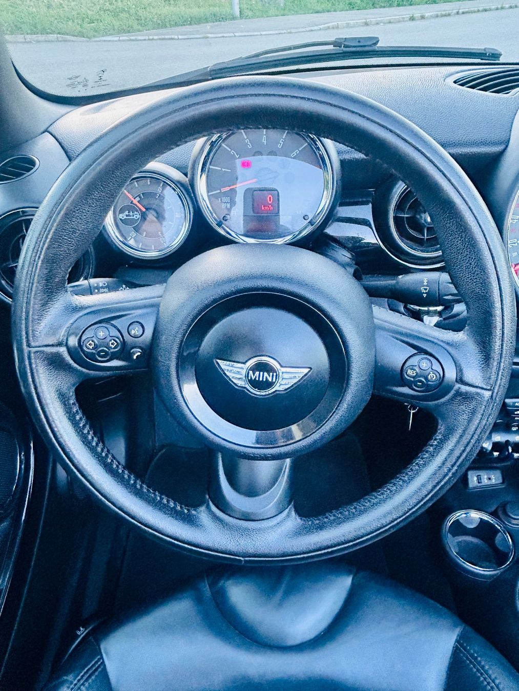 Mini Autos: Mini Cooper Cabrio 1.6l 122PS R57 2015 – D'occasion à Zürich par Binoemli 5