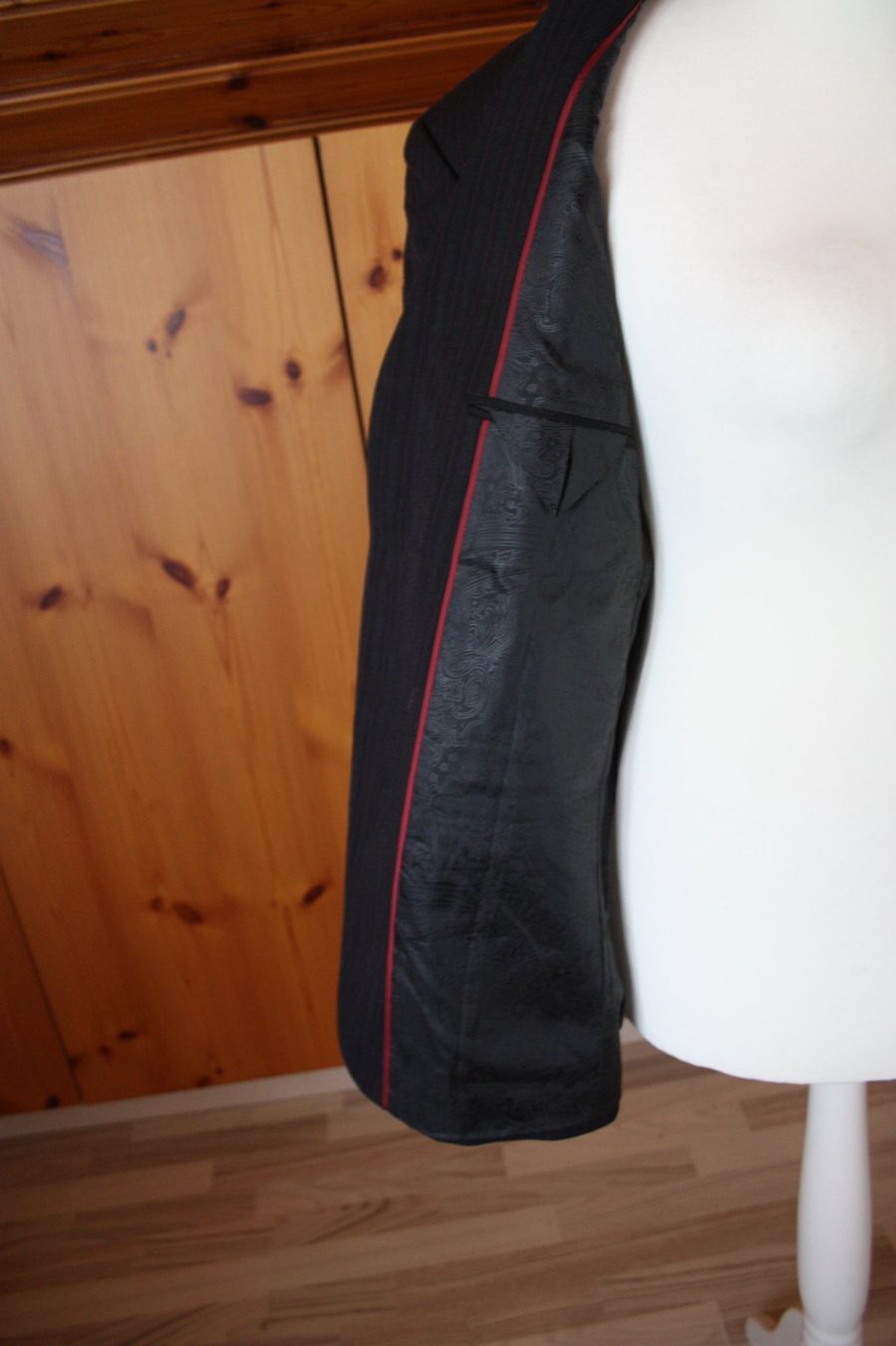 Giacche: Veston Blazer Sakko SASHI anthrazit Gr. 54 – Usato da Flüelen venduto da Diversicum-Textil 4