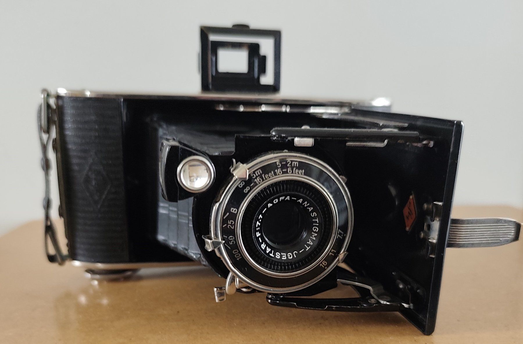 Agfa Fotocamera: Faltkamera Agfa Billy-Record Anastigmat Objektiv schwarz – Usato da Bettwil venduto da Tigria10