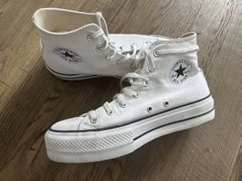 Neuwertige Converse