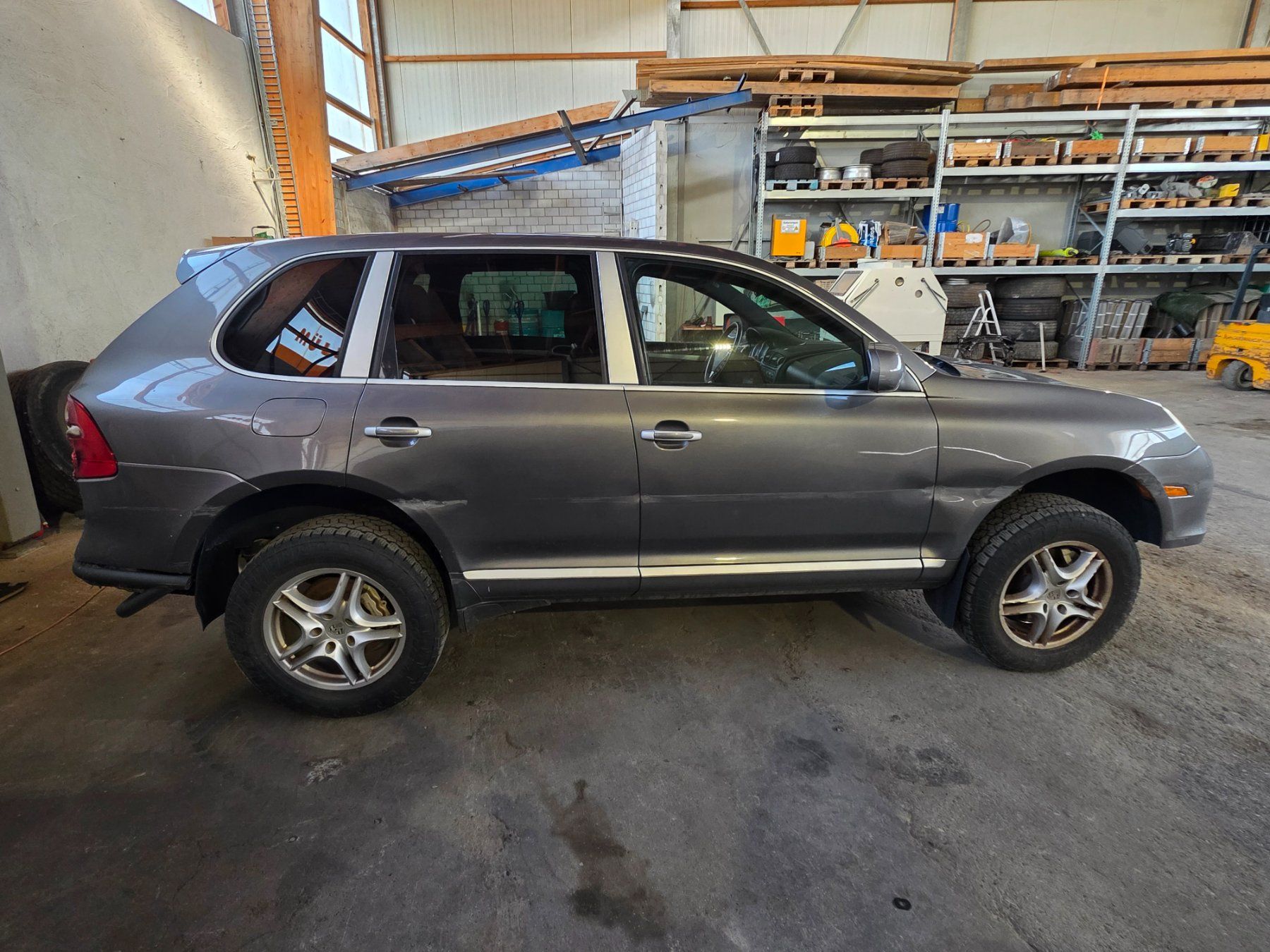Porsche Tutti pezzi di ricambio auto: Porsche Cayenne S – Usato da Anglikon venduto da Bieterkampf 2