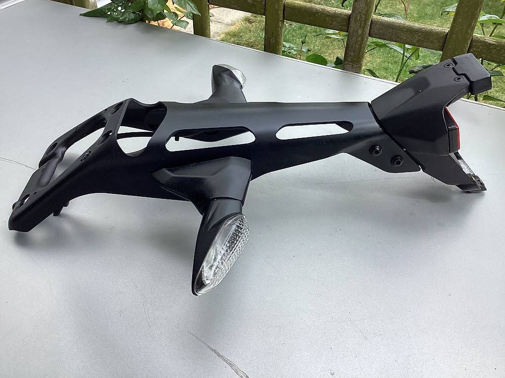 Ducati Alle Motorradersatzteile: Original Ducati Monster 1200R  Nummernschildhalter/ Blinker – Gebraucht aus Endingen von oliver8 2