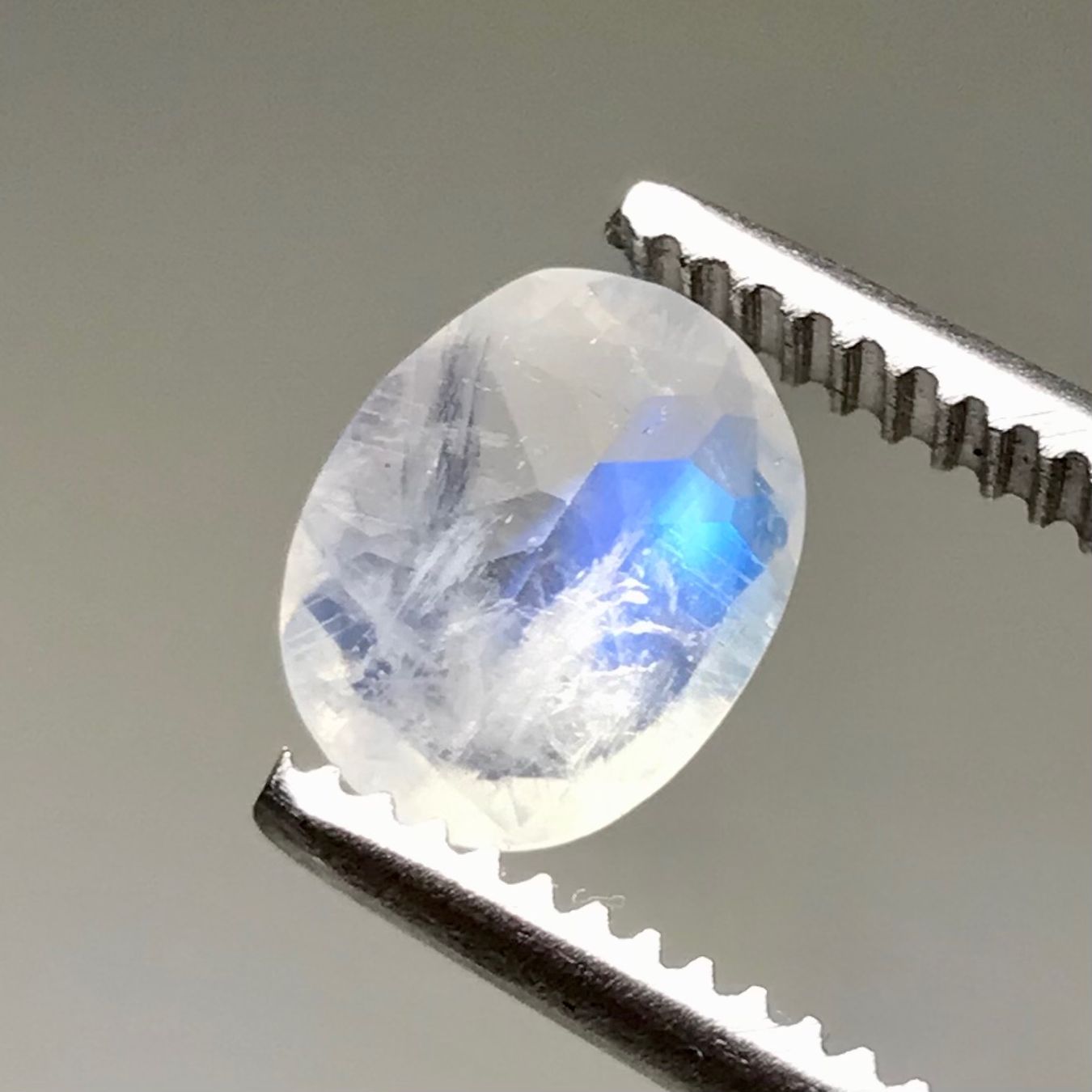 Pietre preziose: Regenbogen Mondstein, 1.5 Karat, weisser Labradorit – Nuovo (secondo la descrizione) da Biel venduto da djvalbnc 3