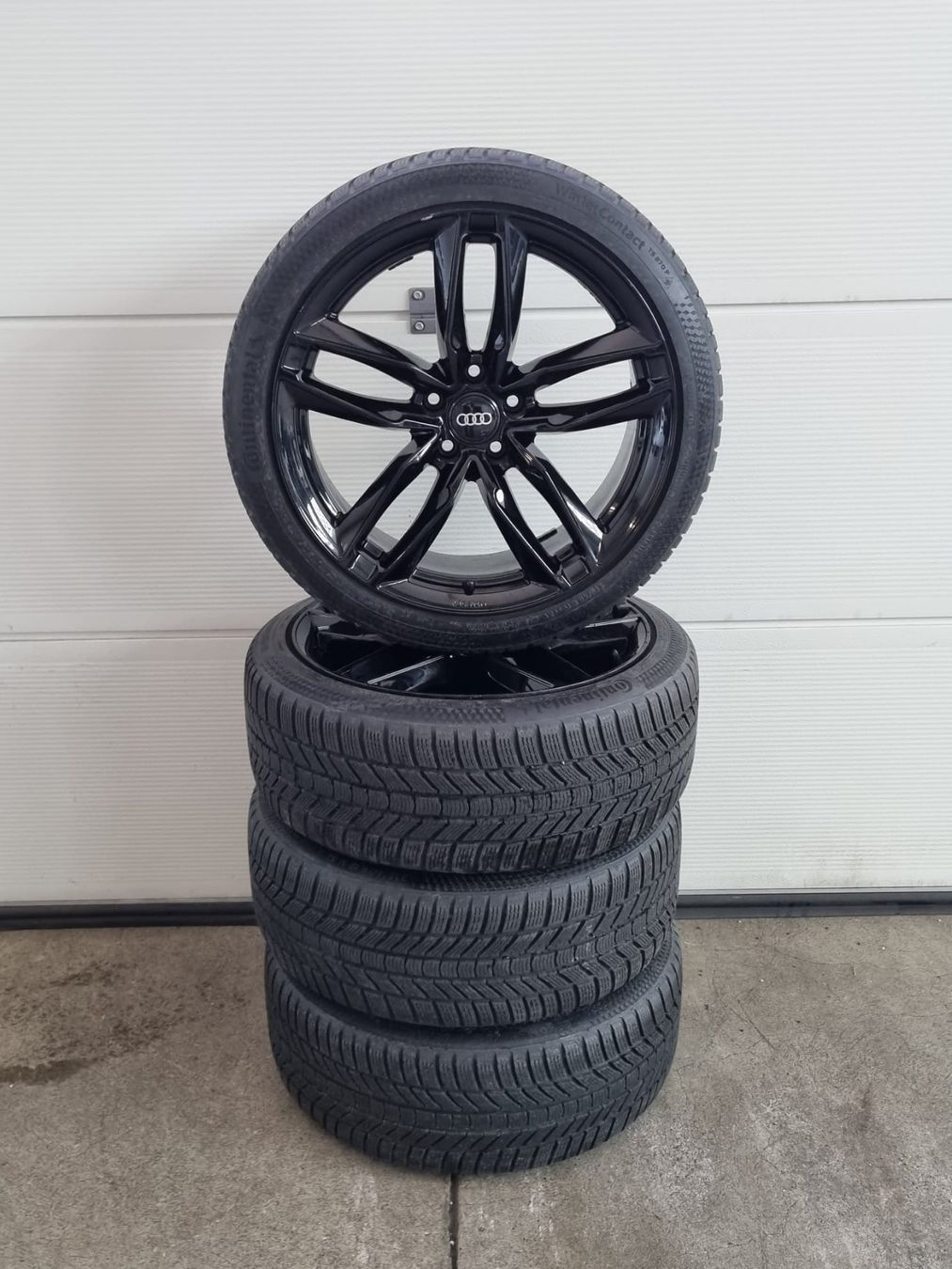 Audi Pneumatici & Ruote complete: Audi RS4 2018 Winterräder 19 Zoll – Usato da Kirchdorf AG venduto da Cartastic_AG