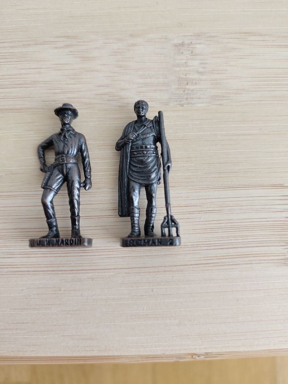 Statuette: Ü-Ei Figuren 1992/1993 – Usato da Olten venduto da flavibavi 3