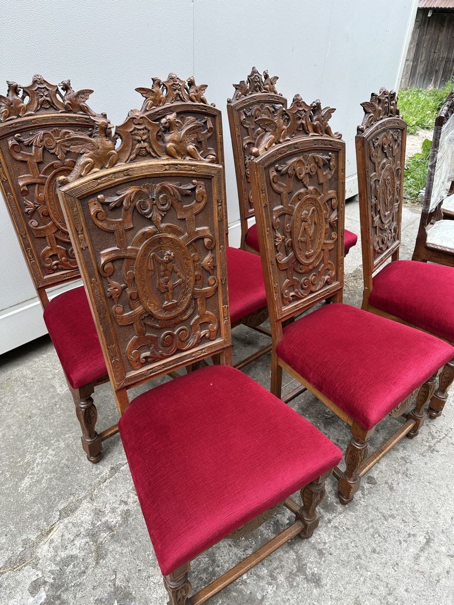 Set di tavolo e panche: Table, Vaisselier et chaises anciennes sculptées – Usato da Vernayaz venduto da tolaj.leo