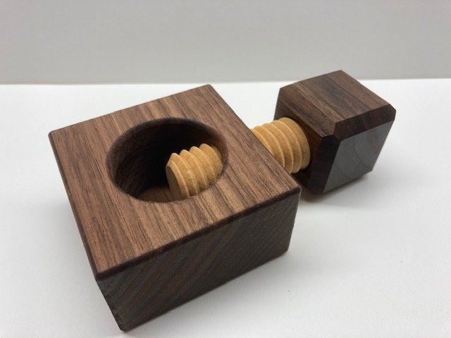 Articoli in legno: Nussknacker Nussbaum – Nuovo (secondo la descrizione) da Illgau venduto da Pbuergler1