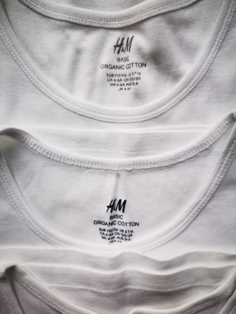 4 H&M Unterhemden Gr. 110/116 + 1 Harry Potter Unterhemd