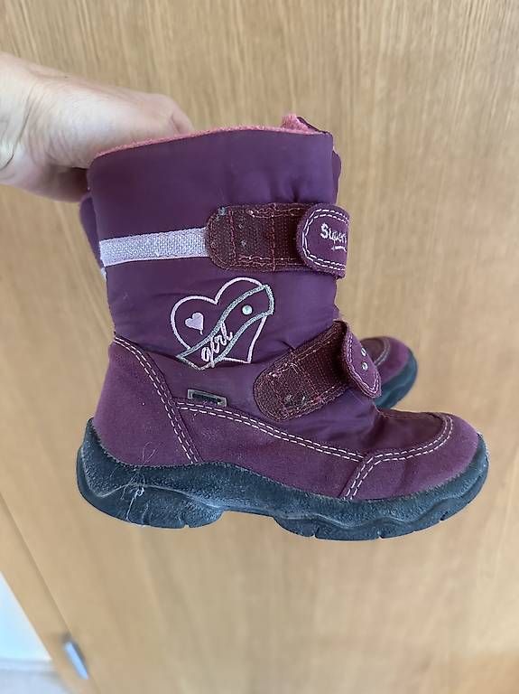 Scarpe per ragazze: Superfit Winterschuhe grösse 27 – Usato da zürich venduto da Sabiene