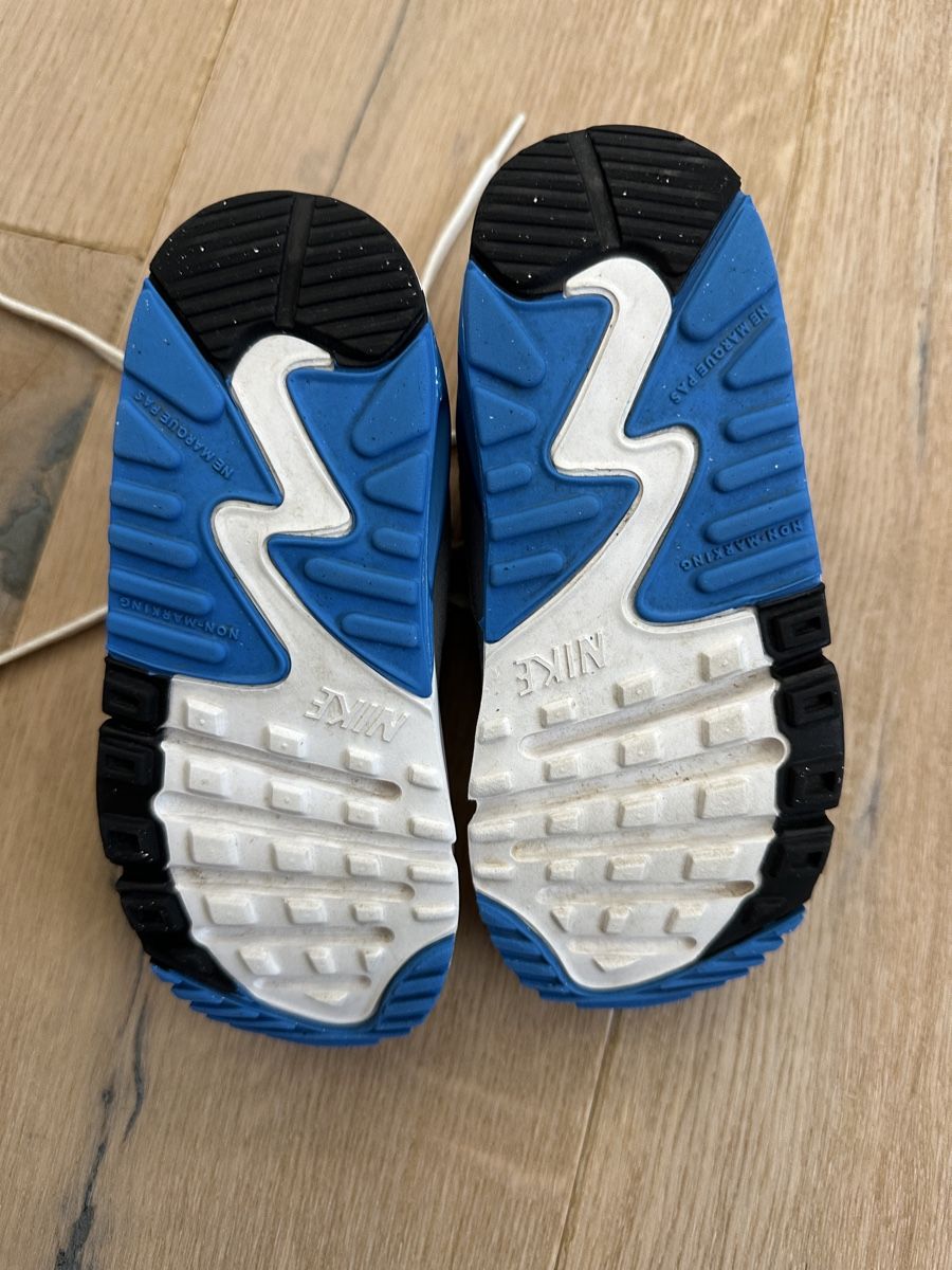 Nike Chaussures garçon: Nike Air Max Gr.  27 – D'occasion à Herzogenbuchsee par GyK87 1