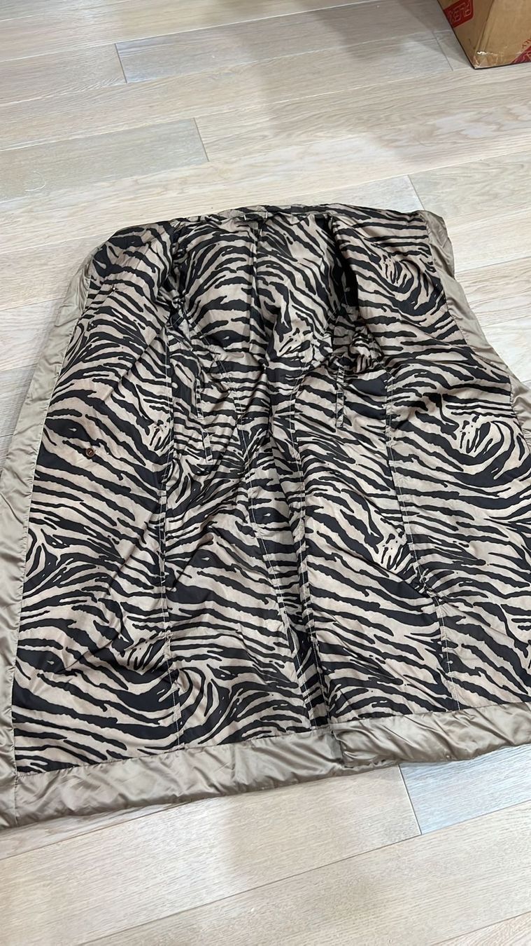 Max Mara Cappotti: MAX MARA The Cube Down Coat Mantel Jacket Luxus Gr 42IT – Nuovo (secondo la descrizione) da Ebmatingen venduto da dartim 2