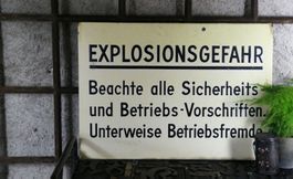 Emailschild "Explosionsgefahr" 70x50 cm