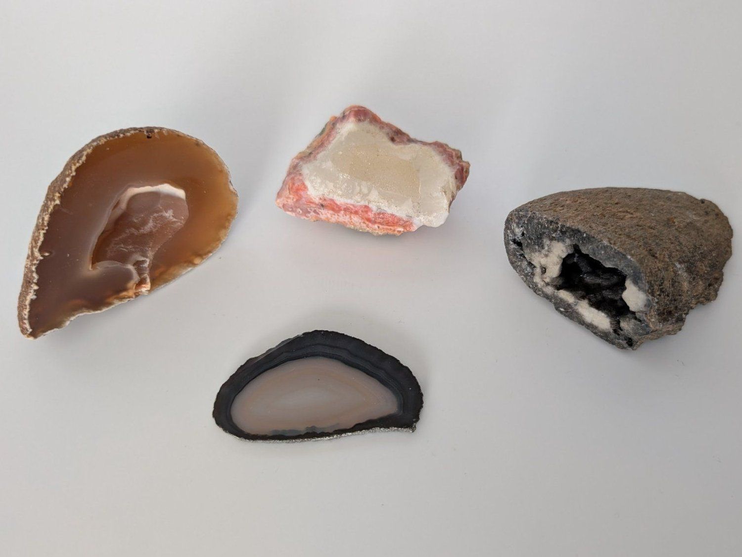 Minéraux & Lithothérapie: Mineralien Set 4 Teile – D'occasion à Ostermundigen par TradeLab