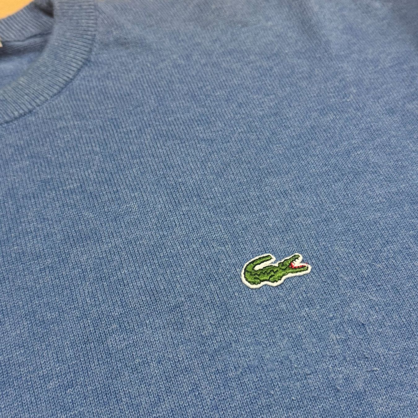 Lacoste Maglioni & Felpe: Lacoste skyblue crewneck sweatshirt retro pullover winter – Usato da St. Gallen venduto da sourced_limited 1