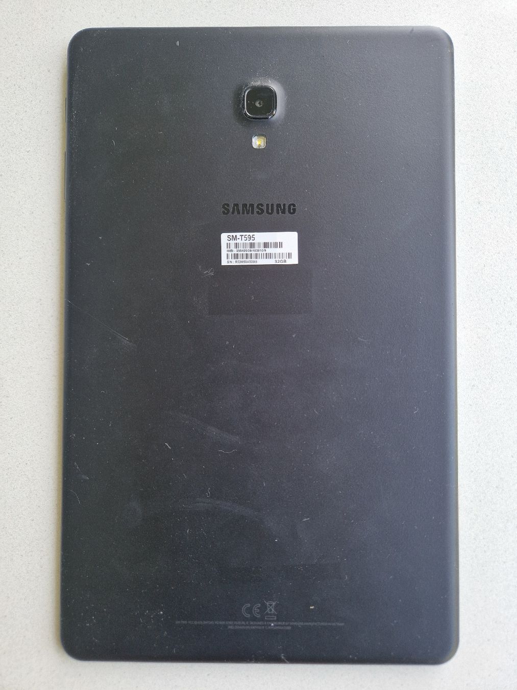 Samsung Tablet PC: Samsung Tab A T595 32GB mit Hülle – Usato da Bern venduto da hugentobleroune 2