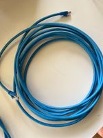 Câble réseau Ethernet bleu RJ45 longueur standard