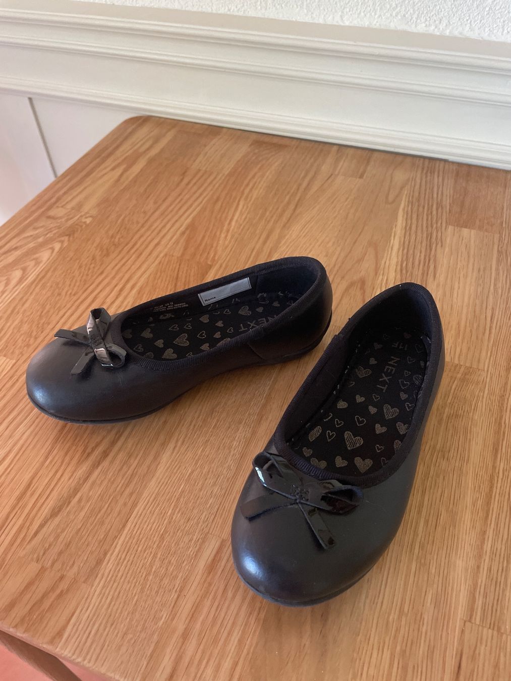Next Scarpe per ragazze: Ballerina Grösse 28, 1x getragen – Nuovo (secondo la descrizione) da Schönholzerswilen venduto da MichaelaSommer