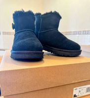 UGG mini neri