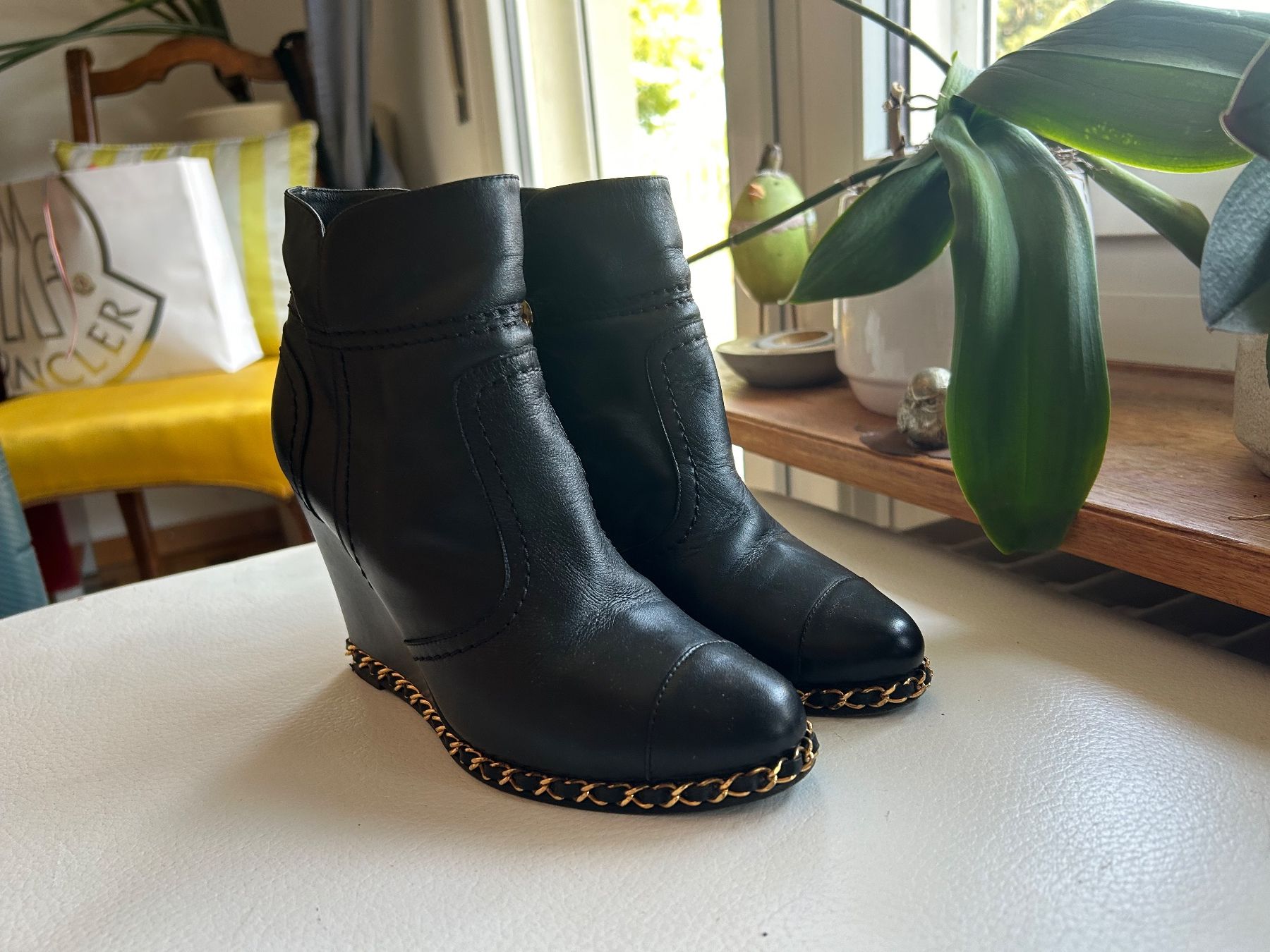 Chanel Scarpe da donna: Chanel ankle boots (37C) – Usato da Rüschlikon venduto da Tey_sl 1